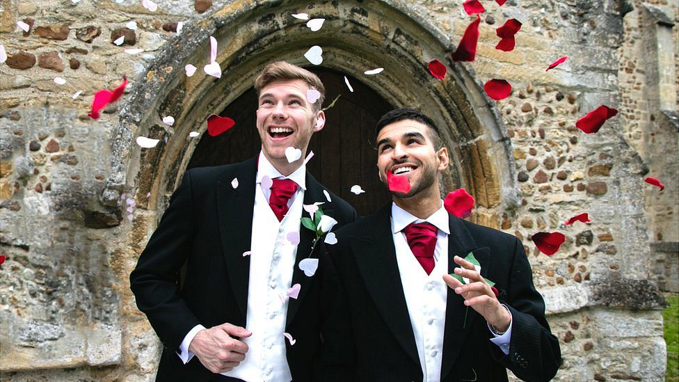 Church of Scotland allows same-sex marriage