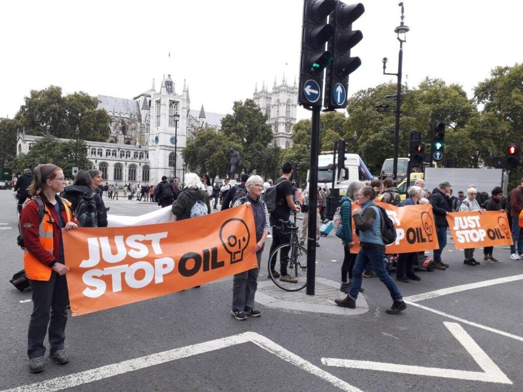 just stop oil movement